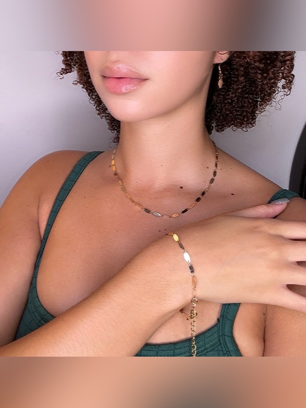 Gold Women’s Necklace and Bracelet Set